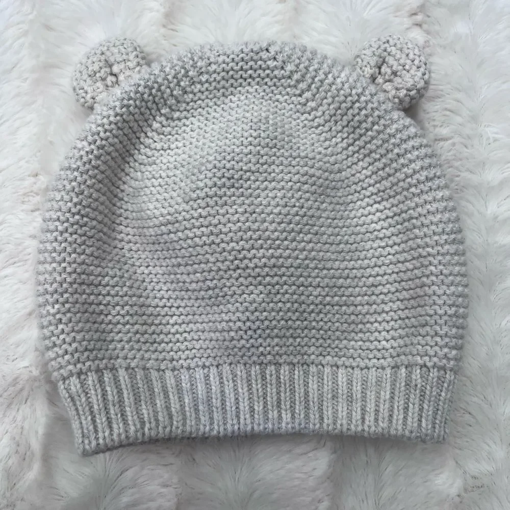 H&M Baby Brannan Bear Beanie size 2-6 months